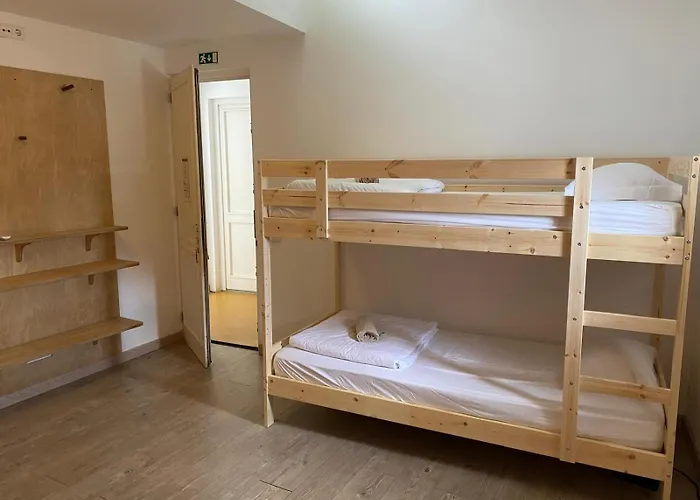 Amazigh Hostel Ensuite Rooms & Dorms With Shared Kitchen Aljezur